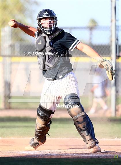 Thumbnail 1 in Douglas County vs. Valley Vista (Coach Bob National Invitational) photogallery.