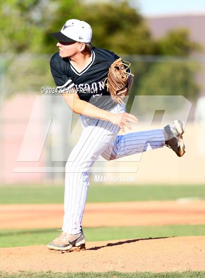 Thumbnail 2 in Douglas County vs. Valley Vista (Coach Bob National Invitational) photogallery.