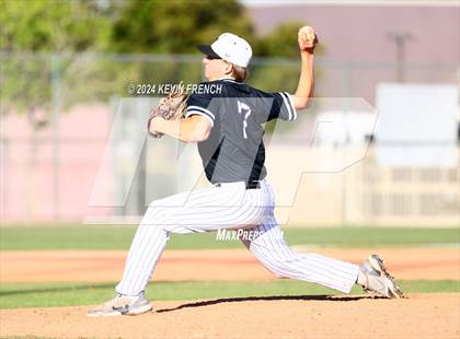 Thumbnail 2 in Douglas County vs. Valley Vista (Coach Bob National Invitational) photogallery.