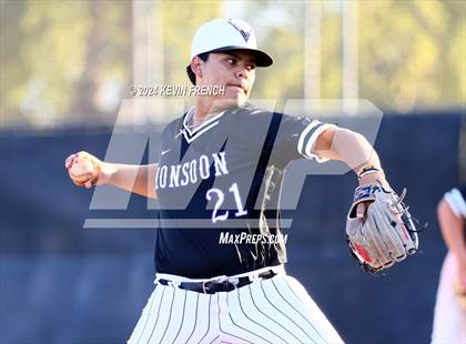 Thumbnail 1 in Douglas County vs. Valley Vista (Coach Bob National Invitational) photogallery.