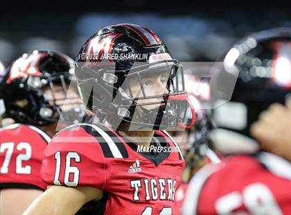 Thumbnail 2 in Union Parish vs. Many(LHSAA Division III Non-Select Final) photogallery.
