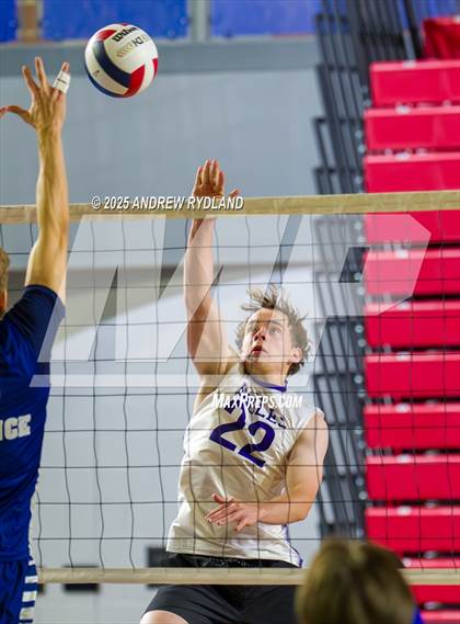 Thumbnail 3 in Stargate School vs. Severance (CHSAA 4A Round2 M11) photogallery.