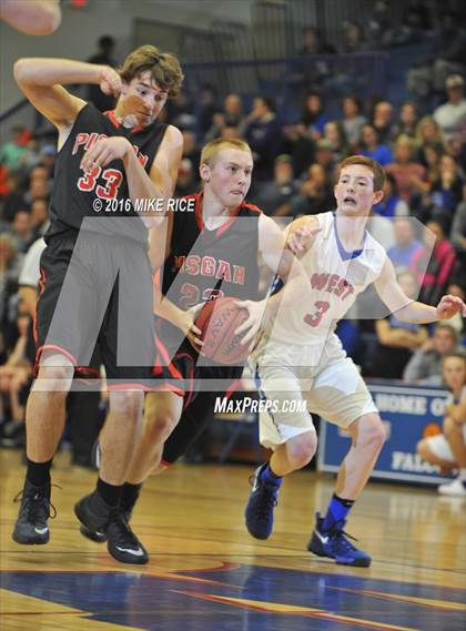 Thumbnail 3 in Pisgah @ West Henderson photogallery.
