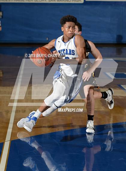 Thumbnail 2 in San Luis Obispo vs. San Marino (CIF D4AA Second Round) photogallery.