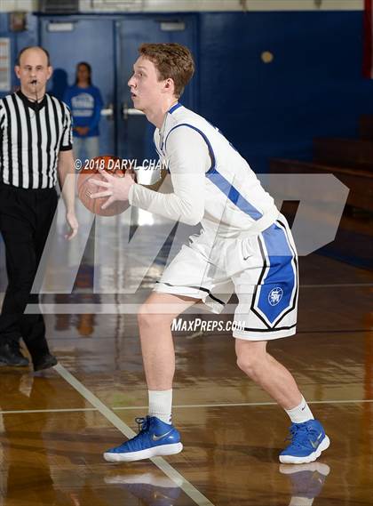 Thumbnail 3 in San Luis Obispo vs. San Marino (CIF D4AA Second Round) photogallery.