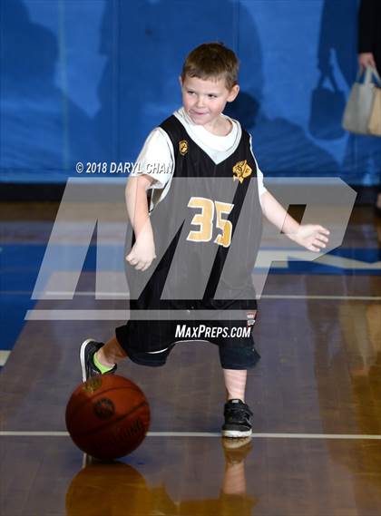 Thumbnail 2 in San Luis Obispo vs. San Marino (CIF D4AA Second Round) photogallery.