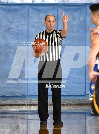 Thumbnail 2 in San Luis Obispo vs. San Marino (CIF D4AA Second Round) photogallery.