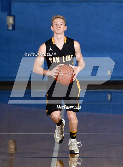 Thumbnail 1 in San Luis Obispo vs. San Marino (CIF D4AA Second Round) photogallery.