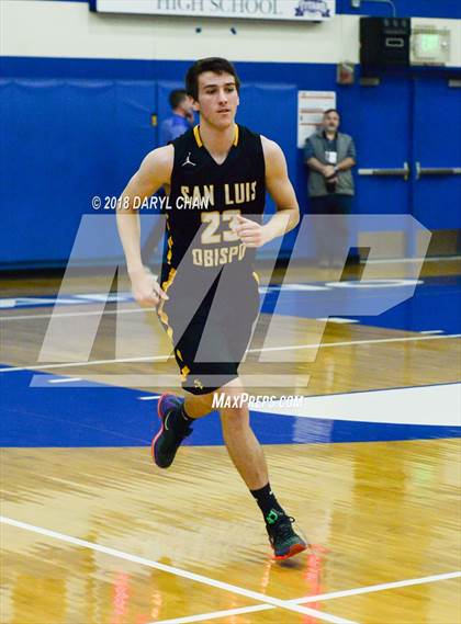 Thumbnail 2 in San Luis Obispo vs. San Marino (CIF D4AA Second Round) photogallery.