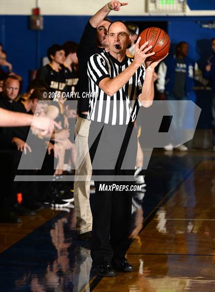 Thumbnail 3 in San Luis Obispo vs. San Marino (CIF D4AA Second Round) photogallery.