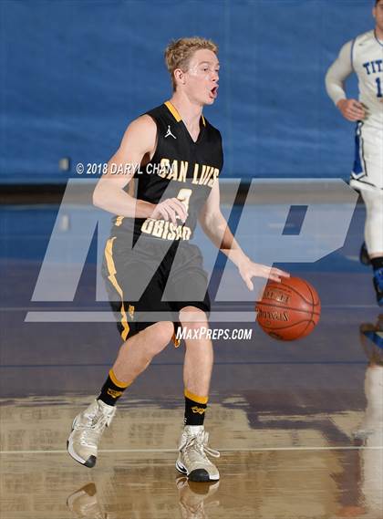 Thumbnail 3 in San Luis Obispo vs. San Marino (CIF D4AA Second Round) photogallery.