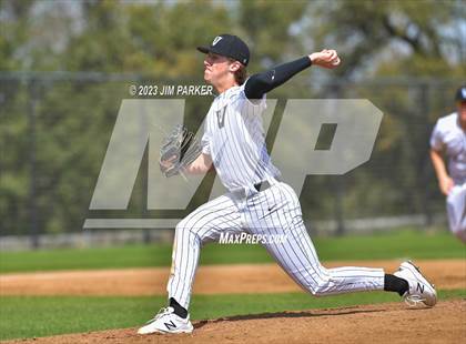 Thumbnail 2 in New Braunfels vs Vandegrift (Hill Country Classic) photogallery.