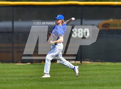 Thumbnail 2 in New Braunfels vs Vandegrift (Hill Country Classic) photogallery.