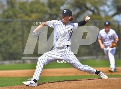 Thumbnail 1 in New Braunfels vs Vandegrift (Hill Country Classic) photogallery.
