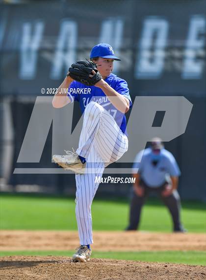 Thumbnail 3 in New Braunfels vs Vandegrift (Hill Country Classic) photogallery.