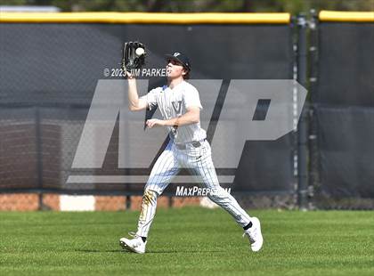 Thumbnail 3 in New Braunfels vs Vandegrift (Hill Country Classic) photogallery.