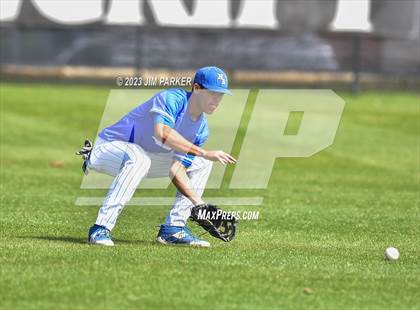 Thumbnail 3 in New Braunfels vs Vandegrift (Hill Country Classic) photogallery.
