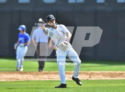 Thumbnail 2 in New Braunfels vs Vandegrift (Hill Country Classic) photogallery.