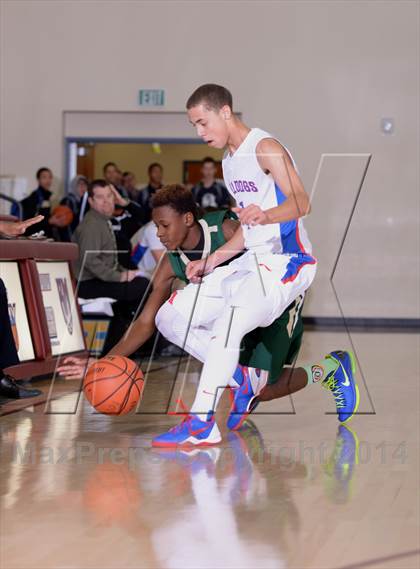 Thumbnail 3 in Moreau Catholic vs. Folsom (MaxPreps Holiday Classic) photogallery.