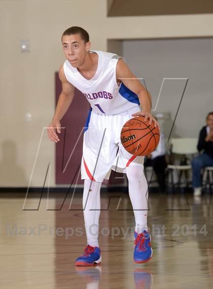 Thumbnail 2 in Moreau Catholic vs. Folsom (MaxPreps Holiday Classic) photogallery.