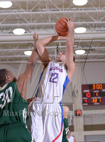 Thumbnail 2 in Moreau Catholic vs. Folsom (MaxPreps Holiday Classic) photogallery.