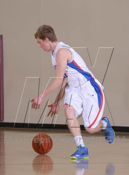 Thumbnail 2 in Moreau Catholic vs. Folsom (MaxPreps Holiday Classic) photogallery.