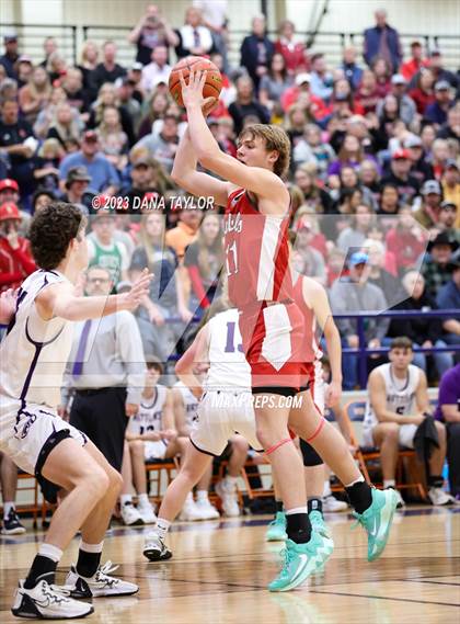 Thumbnail 1 in  Sam Rayburn vs. Tolar (UIL 2A Region II Semifinal) photogallery.