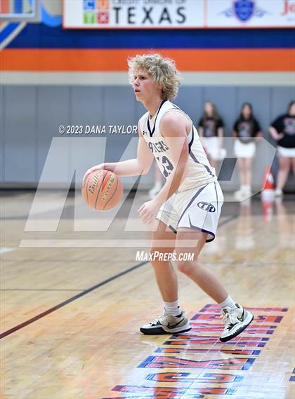 Thumbnail 1 in  Sam Rayburn vs. Tolar (UIL 2A Region II Semifinal) photogallery.