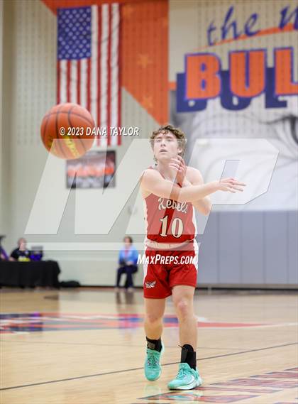 Thumbnail 1 in  Sam Rayburn vs. Tolar (UIL 2A Region II Semifinal) photogallery.