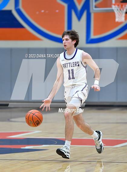 Thumbnail 3 in  Sam Rayburn vs. Tolar (UIL 2A Region II Semifinal) photogallery.
