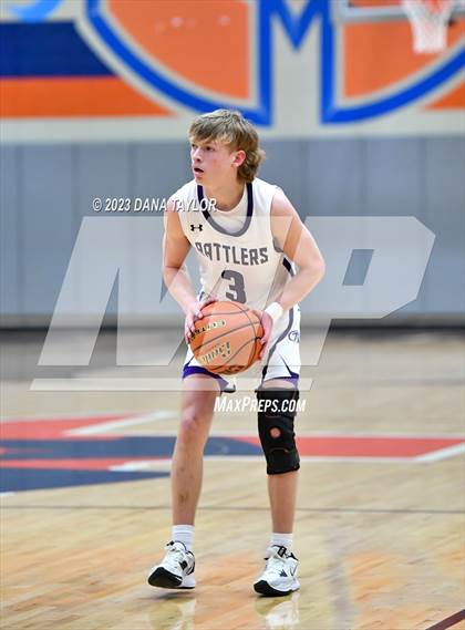 Thumbnail 1 in  Sam Rayburn vs. Tolar (UIL 2A Region II Semifinal) photogallery.