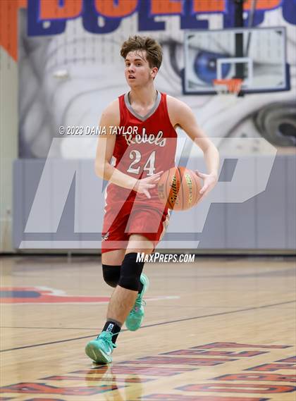 Thumbnail 1 in  Sam Rayburn vs. Tolar (UIL 2A Region II Semifinal) photogallery.