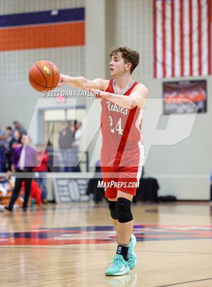 Thumbnail 1 in  Sam Rayburn vs. Tolar (UIL 2A Region II Semifinal) photogallery.