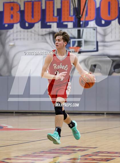 Thumbnail 2 in  Sam Rayburn vs. Tolar (UIL 2A Region II Semifinal) photogallery.