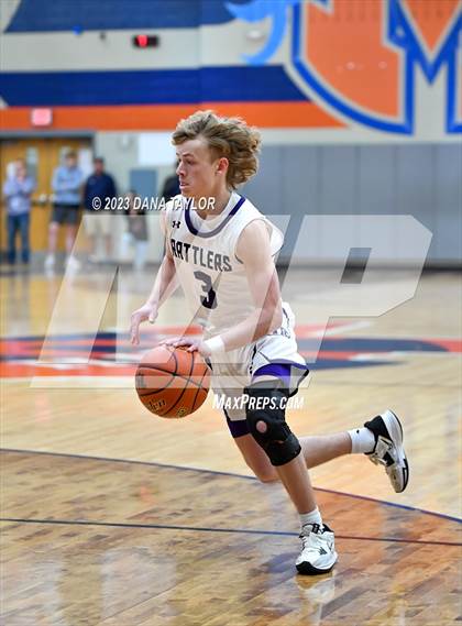 Thumbnail 2 in  Sam Rayburn vs. Tolar (UIL 2A Region II Semifinal) photogallery.