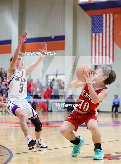 Thumbnail 2 in  Sam Rayburn vs. Tolar (UIL 2A Region II Semifinal) photogallery.