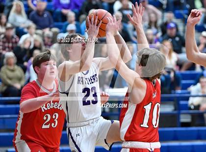 Thumbnail 3 in  Sam Rayburn vs. Tolar (UIL 2A Region II Semifinal) photogallery.