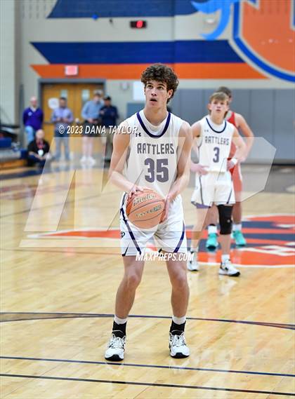 Thumbnail 3 in  Sam Rayburn vs. Tolar (UIL 2A Region II Semifinal) photogallery.