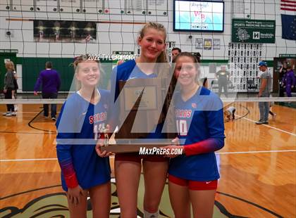 Thumbnail 3 in Western Boone vs. Guerin Catholic (IHSAA 3A Regional Championship) photogallery.
