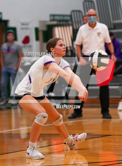 Thumbnail 2 in Western Boone vs. Guerin Catholic (IHSAA 3A Regional Championship) photogallery.