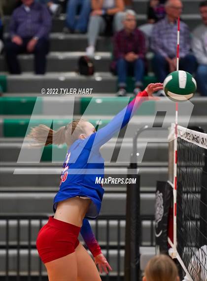 Thumbnail 1 in Western Boone vs. Guerin Catholic (IHSAA 3A Regional Championship) photogallery.