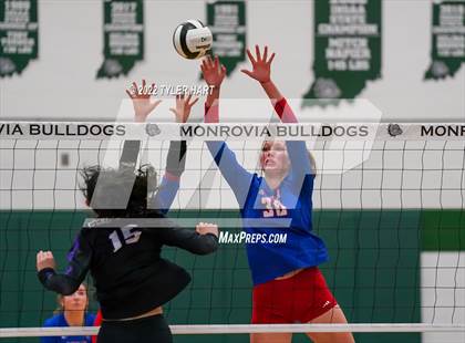 Thumbnail 3 in Western Boone vs. Guerin Catholic (IHSAA 3A Regional Championship) photogallery.