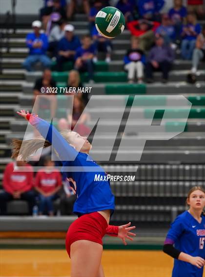 Thumbnail 1 in Western Boone vs. Guerin Catholic (IHSAA 3A Regional Championship) photogallery.