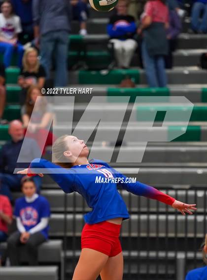 Thumbnail 3 in Western Boone vs. Guerin Catholic (IHSAA 3A Regional Championship) photogallery.