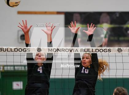 Thumbnail 2 in Western Boone vs. Guerin Catholic (IHSAA 3A Regional Championship) photogallery.