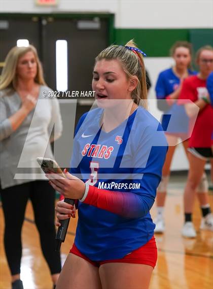 Thumbnail 2 in Western Boone vs. Guerin Catholic (IHSAA 3A Regional Championship) photogallery.