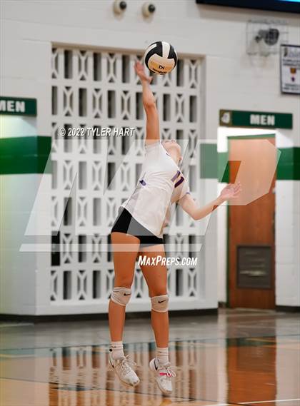 Thumbnail 3 in Western Boone vs. Guerin Catholic (IHSAA 3A Regional Championship) photogallery.