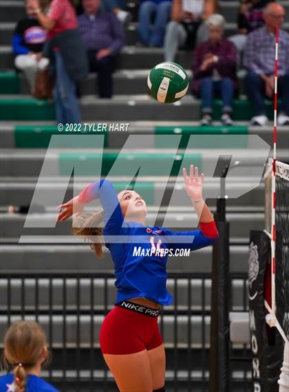 Thumbnail 1 in Western Boone vs. Guerin Catholic (IHSAA 3A Regional Championship) photogallery.