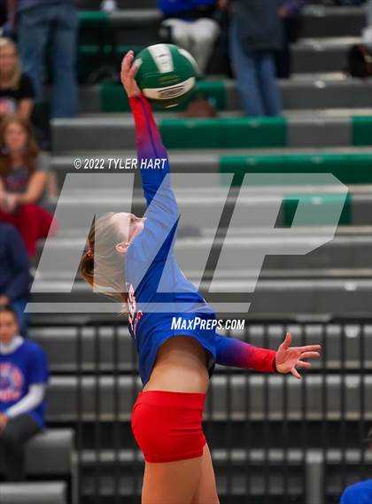 Thumbnail 1 in Western Boone vs. Guerin Catholic (IHSAA 3A Regional Championship) photogallery.