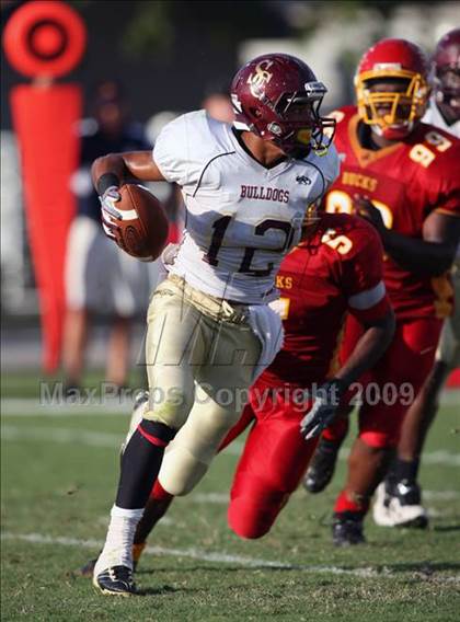 Thumbnail 2 in St. Cloud vs. Deerfield Beach photogallery.